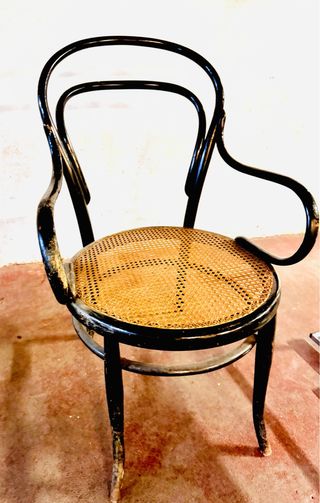 Silla Thonet chair 214RF, antigua madera y ratán