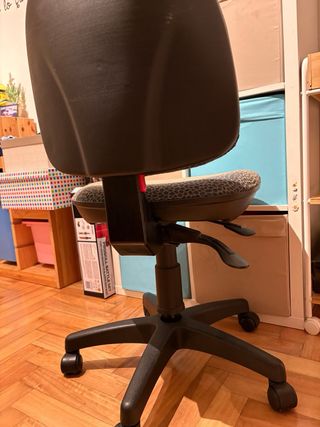 Silla de oficina animal print con ruedas
