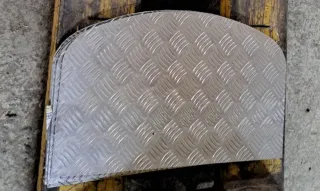 Chapa de aluminio antideslizante