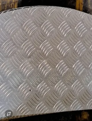 Chapa de aluminio antideslizante