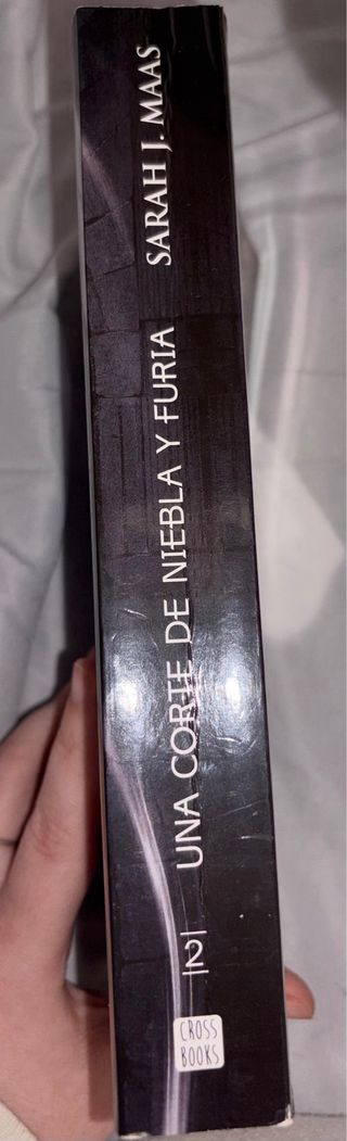 Una corte de rosas y espinas