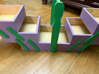 Costurero de madera pintado a mano