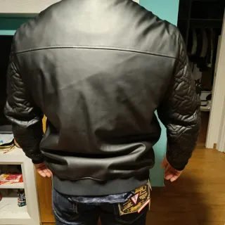 Chaqueta Guess Negra Logo G