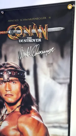 Bandera XXL Conan Destructor Arnold Schwarzenegger