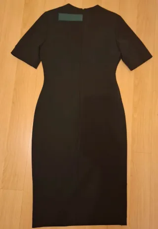 Vestido Bimba y Lola Negro y verde.  Muy elegante.