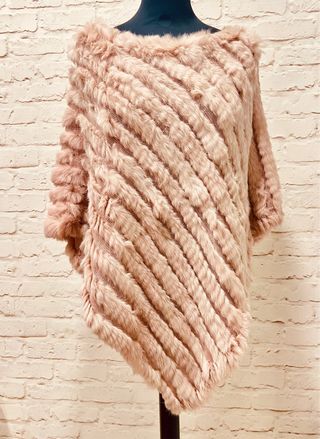 Estola Poncho Rosa Pelo Sintético