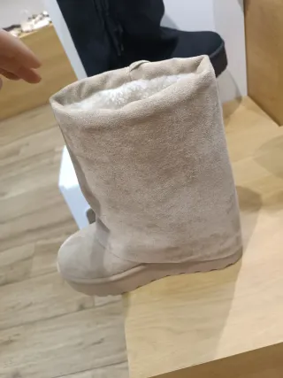 Botas de nieve beige diferentes tallas 35 hasta 41