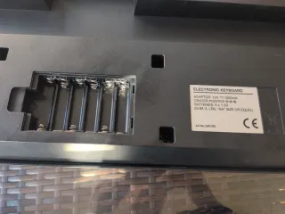 Teclado Medeli MK100 de 61 teclas sensibles