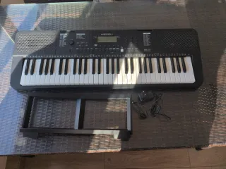 Teclado Medeli MK100 de 61 teclas sensibles