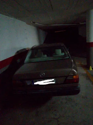 Mercedes-Benz E300 1987