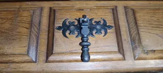 Tiradores de hierro antiguos