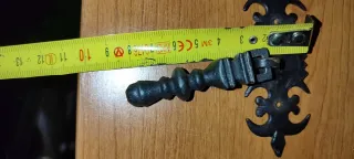 Tiradores de hierro antiguos