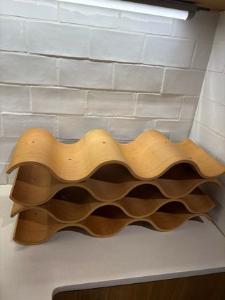 Botellero de madera de diseño