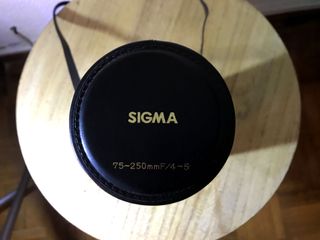 Objetivo Sigma Zoom 75-250mm f/4-5
