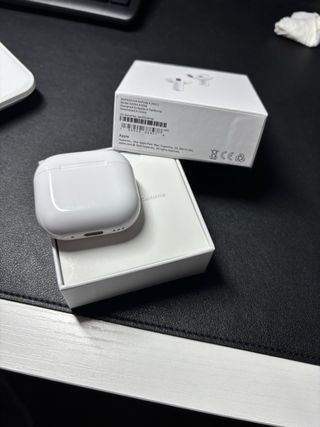 AirPods 4 Originales con Cancelación de Ruido