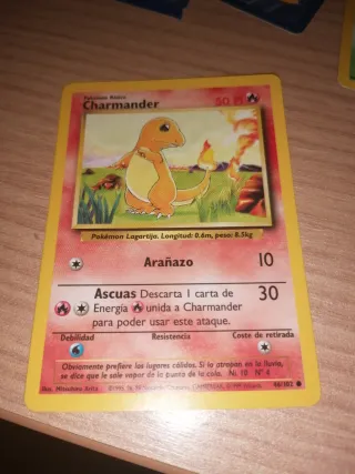 Carta Pokémon Charmander Básico