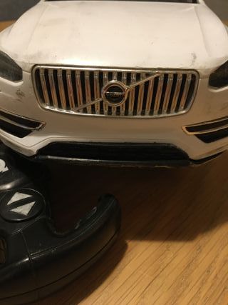 Coche teledirigido Volvo XC90