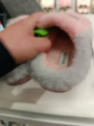 Zapatillas casa conejito y corazón diferentes tall