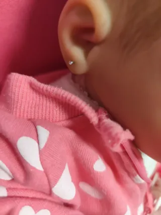 Preciosa Reborn sonriente