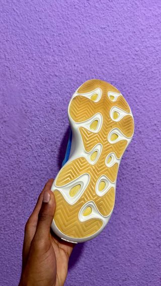 Adidas Yeezy 700 talla 41