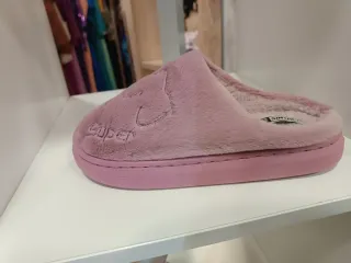 Pantuflas rosas con dibujo de oso diferentes talla