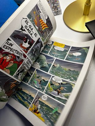 Lote 2 cómics Astérix: Latraviata y La Gran Zanja