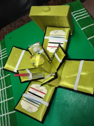 Costurero portátil tela negro y amarillo