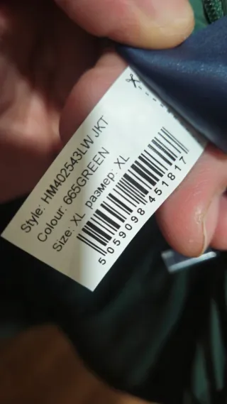 Chaqueta de plumas verde en perfectas estado