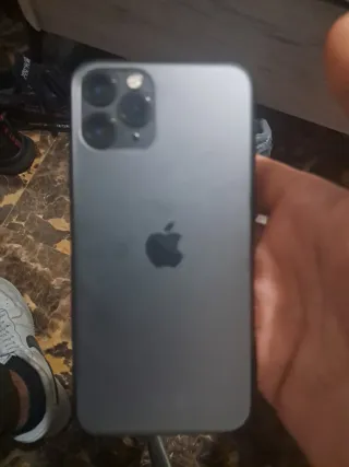 iPhone 11 Pro para piezas (bloqueado)