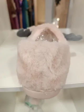 Zapatillas de casa unicornio rosa y blanco diferen