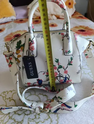Bolso Guess auténtico floral con bandolera