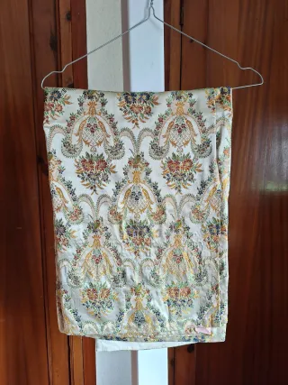 Corpiño y tela fallera multicolor