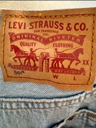 Levi's Shorts Vaqueros Desgastados