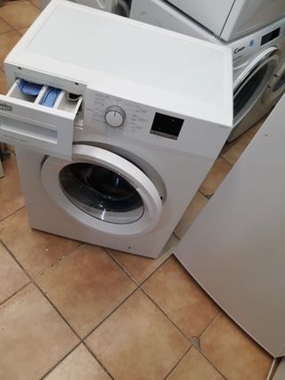 Nevera y Lavadora Blanca