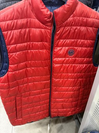 Chaleco reversible Michael Kors azul y rojo