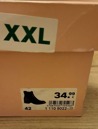 Botines negros nuevos