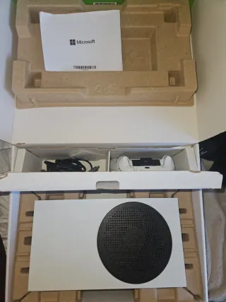 Xbox Series S Blanca+3 baterías recargables