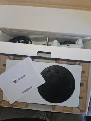 Xbox Series S Blanca+3 baterías recargables