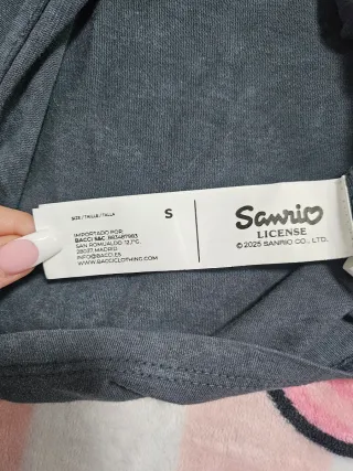 Camiseta Negra Kuromi Wanna hang out today?