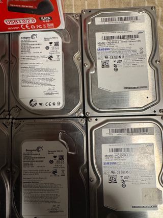 SEAGATE SAMSUNG 6 DISCO DUROS 3.5 SATA  + ESTACIÓN
