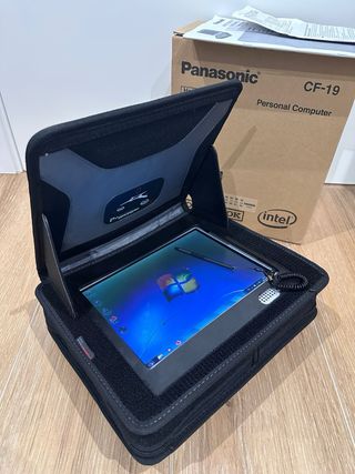 Panasonic  Portátil Toughbook CF-19