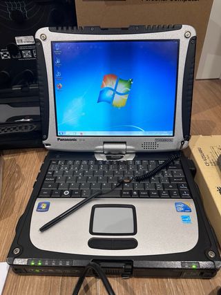 Panasonic  Portátil Toughbook CF-19