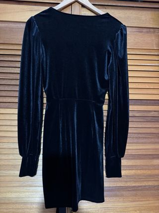 Vestido Terciopelo Negro Manga Larga