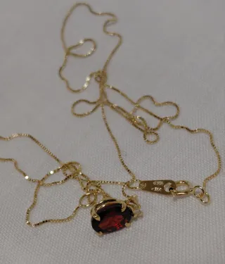 Collar y colgante diamante y granate en oro 18k