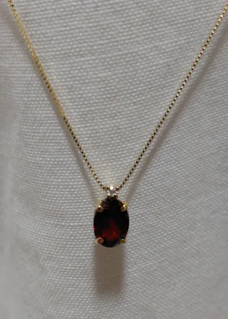 Collar y colgante diamante y granate en oro 18k