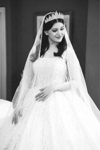 Vestido de Novia Princesa con brillos y vuelos