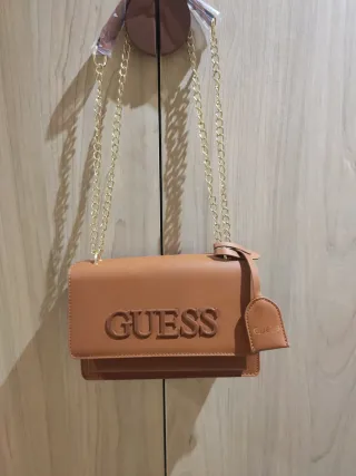 Bolso Guess Marrón Cadena Dorada