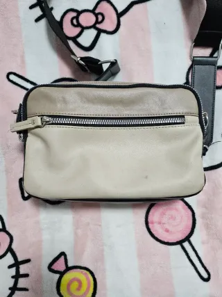 Bolso bandolera beige y negro