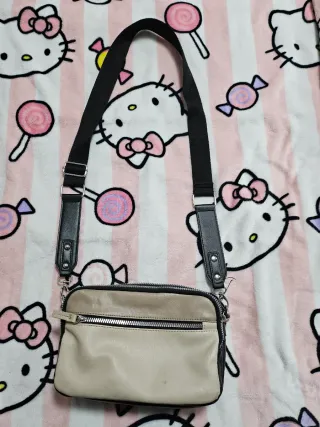 Bolso bandolera beige y negro