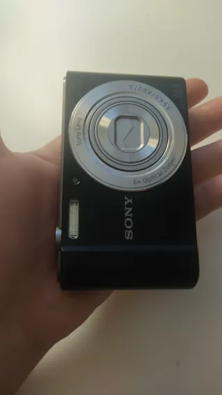 Cámara Sony Cyber-shot DSC-W810 Gris/Plata